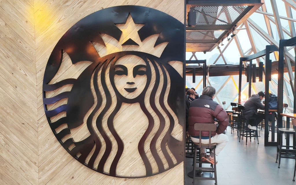 CAPTURA SECOLULUI: 4 barbati au prins un ALIGATOR URIAS de 4 metri si 400 de kilograme. Reptila s-a aparat cu inversunare