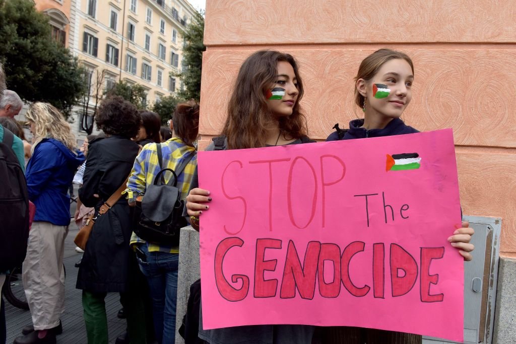 Jerry Seinfeld huiduit copios în New York! Protestarii l-au acuzat că sponsorizează genocidul_7