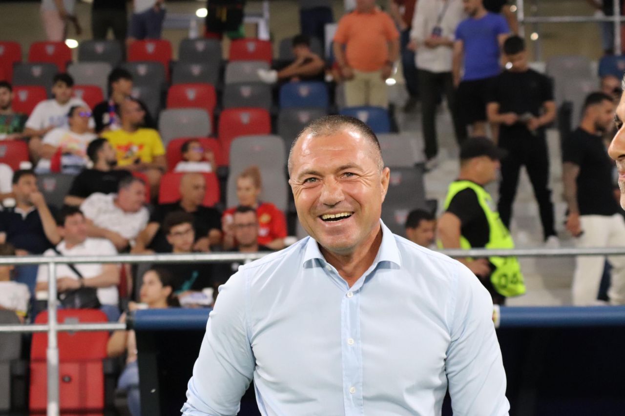 De ce l-au fluierat pe Adrian Ilie fanii Valenciei cinci meciuri la rând_2