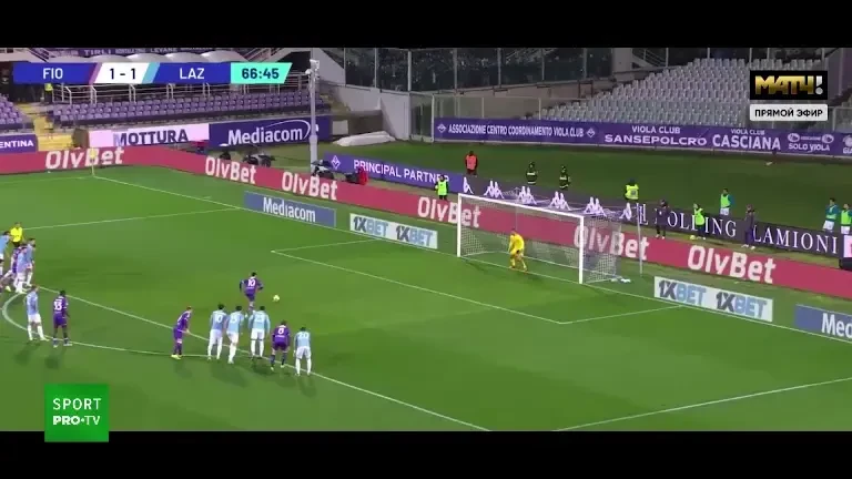 Ce a putut să facă un comentator TV după ce Fiorentina a dat a patra bară în meciul cu Lazio