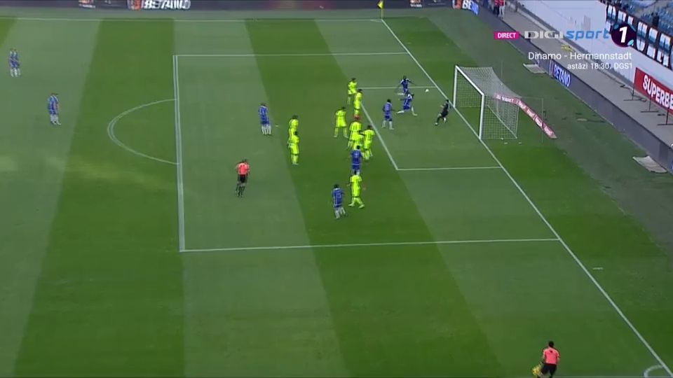Zici ca a intrat in RING, intr-un meci de MILIOANE! Aparitie DEMENTIALA a fostei iubite a lui Cristiano Ronaldo, la o prezentare de moda a Rihannei_5