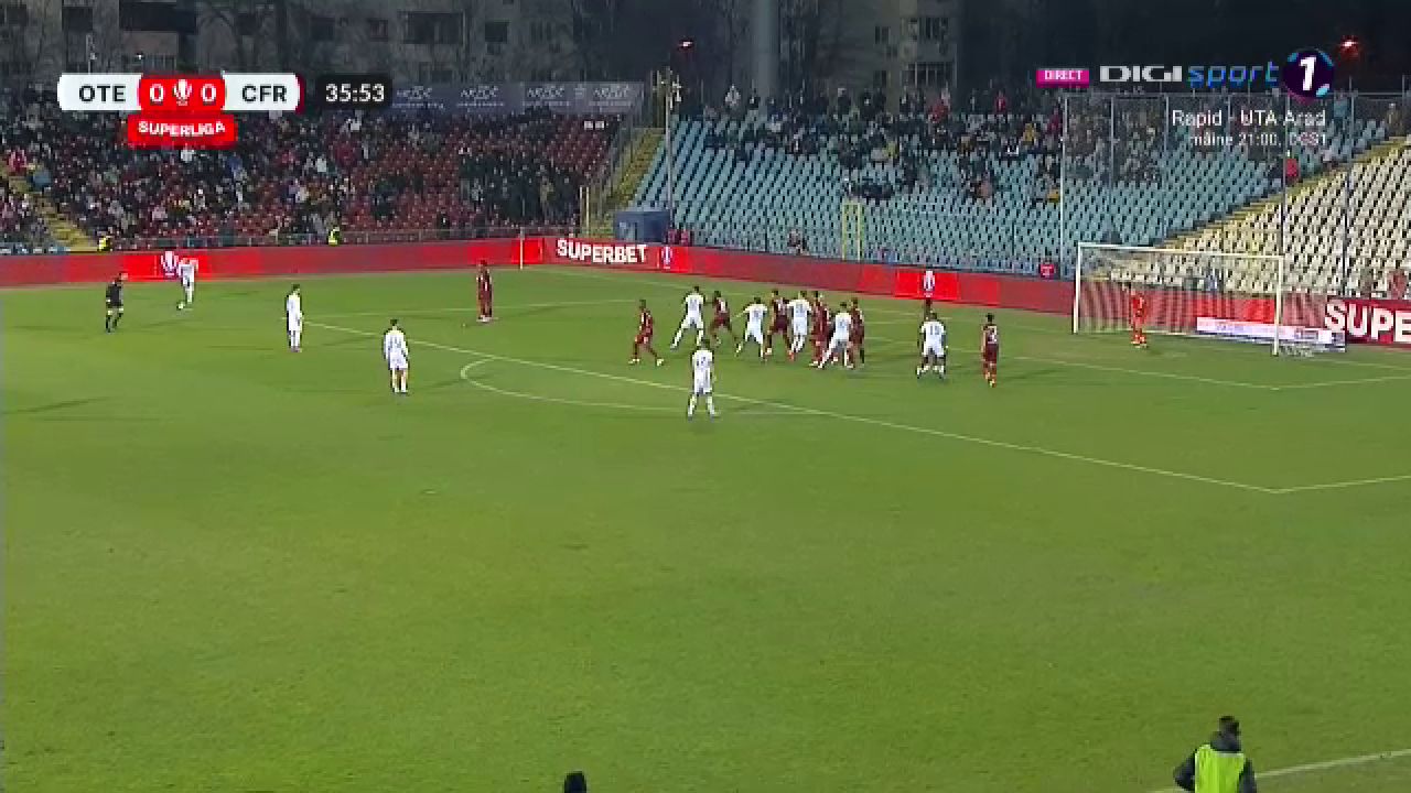 Nebunie la Galați! Alexandru Pop a înscris o bijuterie împotriva CFR-ului și a făcut o plecăciune imediat după gol_10