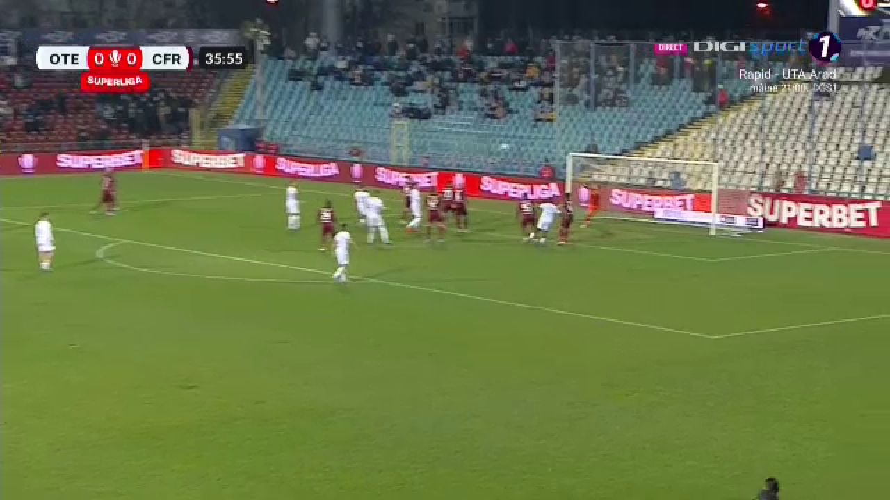 Nebunie la Galați! Alexandru Pop a înscris o bijuterie împotriva CFR-ului și a făcut o plecăciune imediat după gol_19