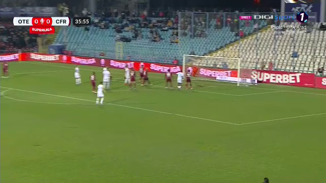 Nebunie la Galați! Alexandru Pop a înscris o bijuterie împotriva CFR-ului și a făcut o plecăciune imediat după gol_20