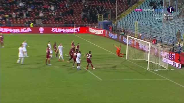 Nebunie la Galați! Alexandru Pop a înscris o bijuterie împotriva CFR-ului și a făcut o plecăciune imediat după gol_38