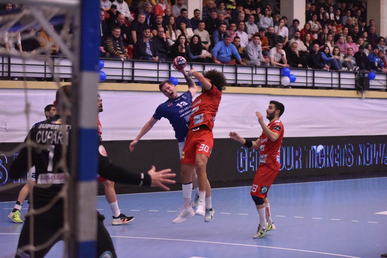 Dinamo Bucureşti, victorie cu CSM Constanţa şi se califică în faza play-off a European League_5