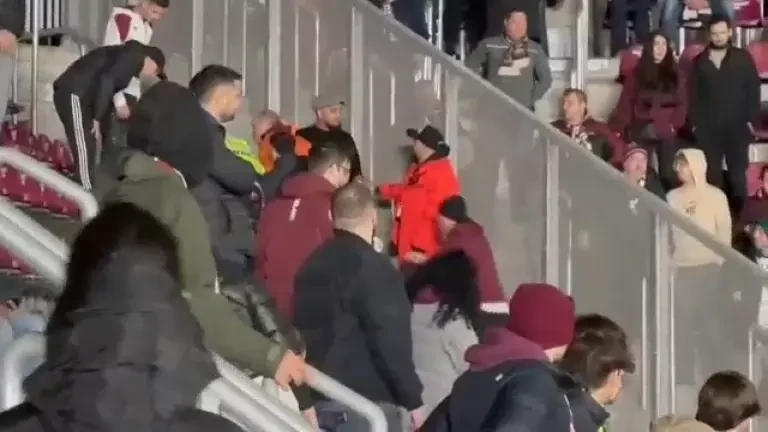Momente de panică la Rapid - UTA (28.02.2024)
