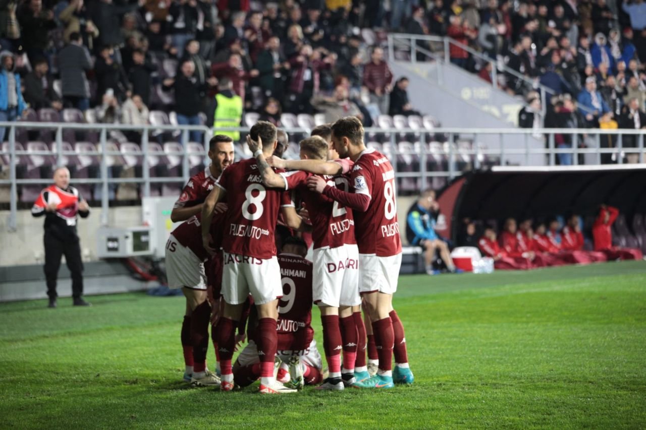 Super transfer in Liga 1! Un fost fotbalist al lui Ajax cu 13 meciuri in Champions League vine sa se bata cu puterile Romaniei!