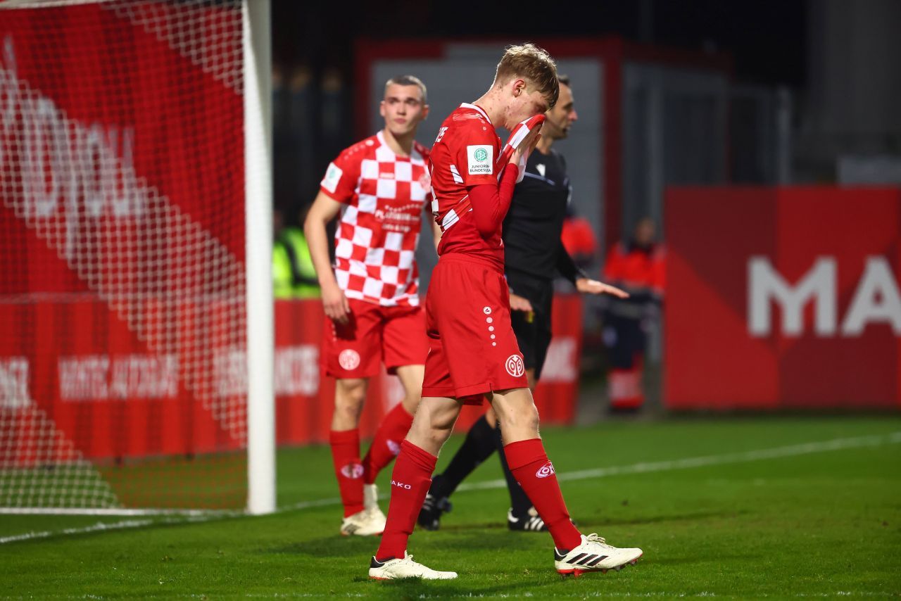 Fotbalistul român din Pitești convocat la naționala Germaniei le-a eliminat pe Barcelona și Manchester City și este în sferturile UEFA Youth League!_12