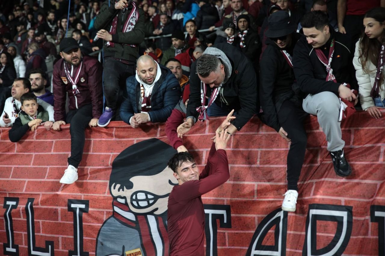 Cine e Robert Bădescu, puștiul care a debutat cu gol pentru Rapid. A fost adus în Giulești de un fost jucător al FCSB_13
