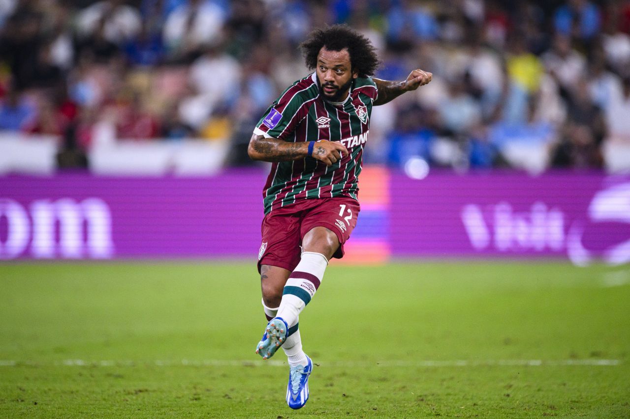 Marcelo, numărul 1 din istoria lui Real Madrid, a câștigat acum pe Maracana și trofeul suprem din America de Sud! Peste 60.000 de fani prezenți_2