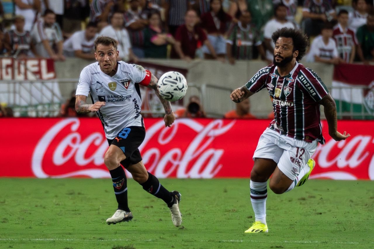 Marcelo, numărul 1 din istoria lui Real Madrid, a câștigat acum pe Maracana și trofeul suprem din America de Sud! Peste 60.000 de fani prezenți_7