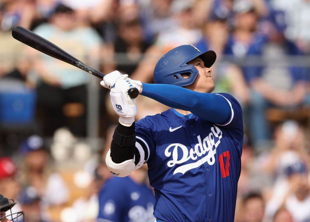 Cel mai valoros jucător de baseball din America s-a căsătorit în secret cu o baschetbalistă din Japonia!_5