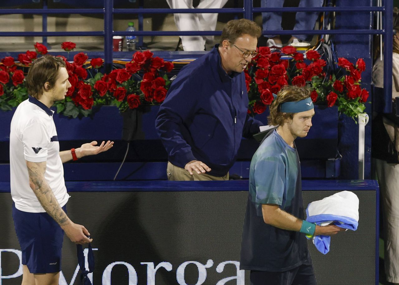 Momente uluitoare la ATP Dubai: Andrey Rublev, descalificat după o criză de nervi_3