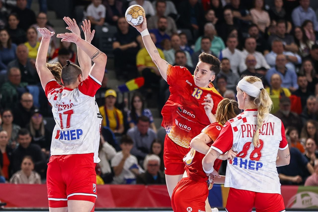 Croația - România 23-25 (11-11). Fiesta la Koprivnica! Naționala feminină s-a calificat la Europeanul de handbal. Așa am trăit meciul fază cu fază_2