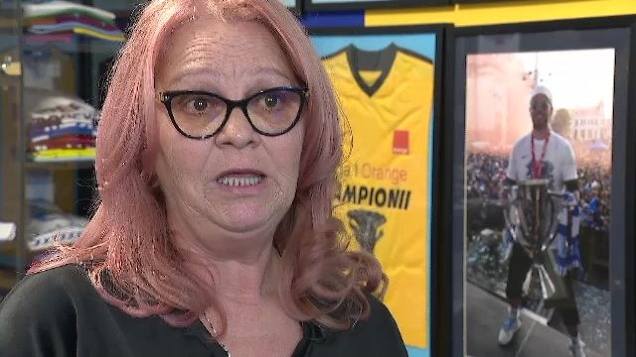 Mama lui Denis Alibec, cu lacrimi în ochi: