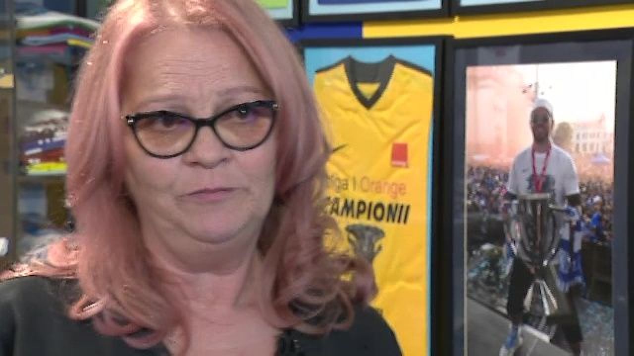 Mama lui Denis Alibec, cu lacrimi în ochi:
