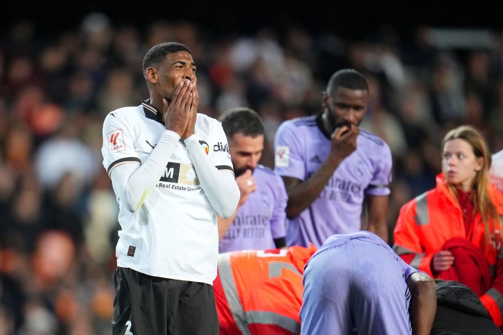 Imagini cutremurătoare! Accidentare horror în Valencia - Real Madrid: jucătorii au rămas încremeniți pe teren_5