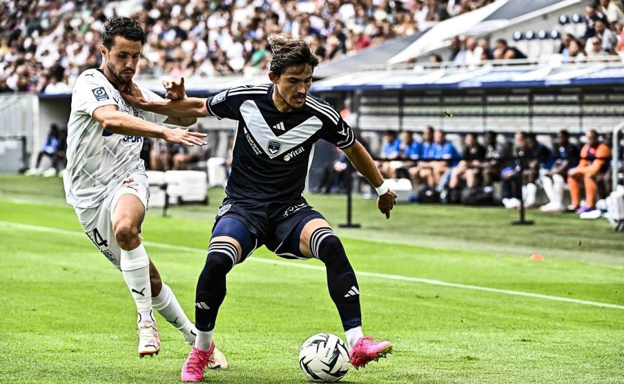 Alexi Pitu joacă puțin, dar bine la Bordeaux, care se apropie de play-off-ul de promovare în Ligue 1! ”A oferit viteză și precizie”_1