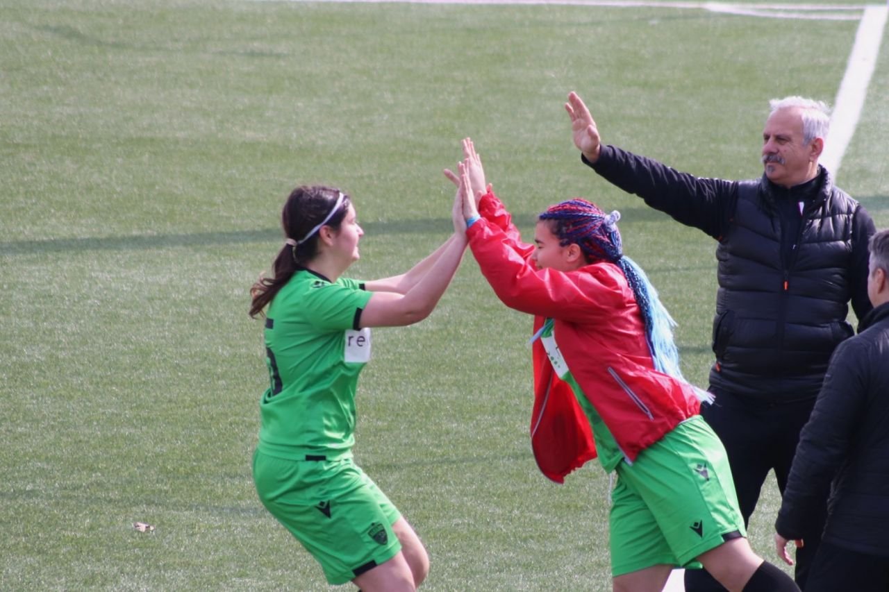 Rapid a reușit o victorie la scor împotriva rivalei Dinamo în campionatul feminin!_29