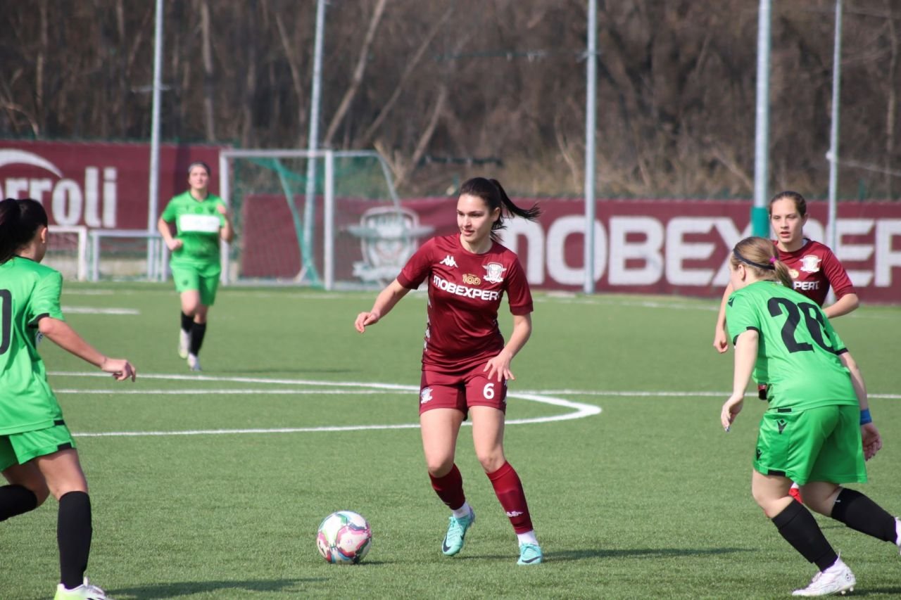 Rapid a reușit o victorie la scor împotriva rivalei Dinamo în campionatul feminin!_35