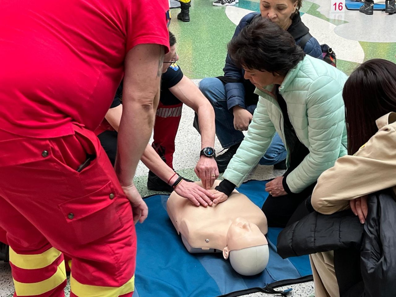 Un maraton pentru salvarea vieții. În weekend a avut loc Maratonul Resuscitării în București_24