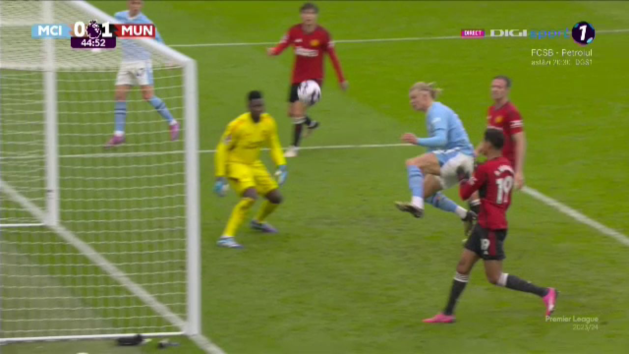 Erling Haaland a ratat incredibil cu poarta goală în derby-ul cu United și fanii au rămas șocați: ”N-am văzut niciodată așa ceva”_17