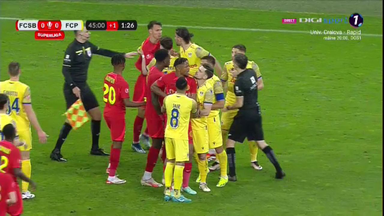 Spirite încinse pe Arena Națională! ”Centralul” a arătat două cartonașe în urma unei altercații de pe teren_6
