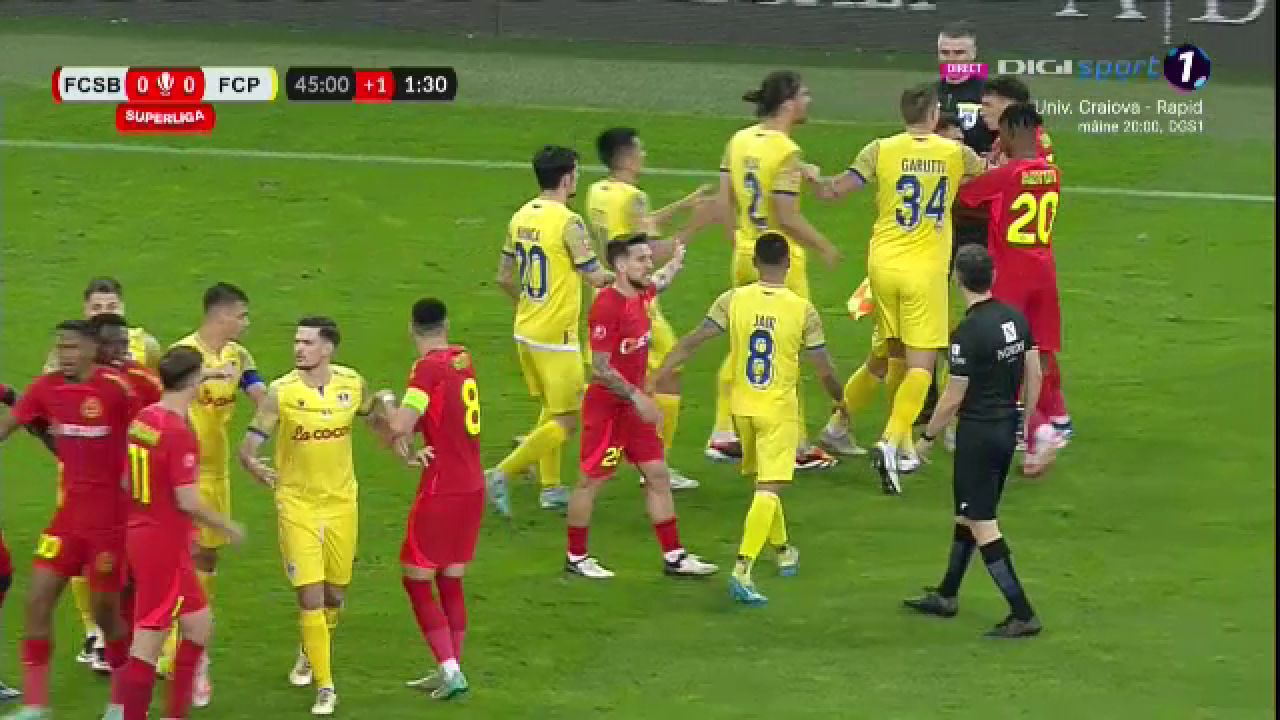 Spirite încinse pe Arena Națională! ”Centralul” a arătat două cartonașe în urma unei altercații de pe teren_9