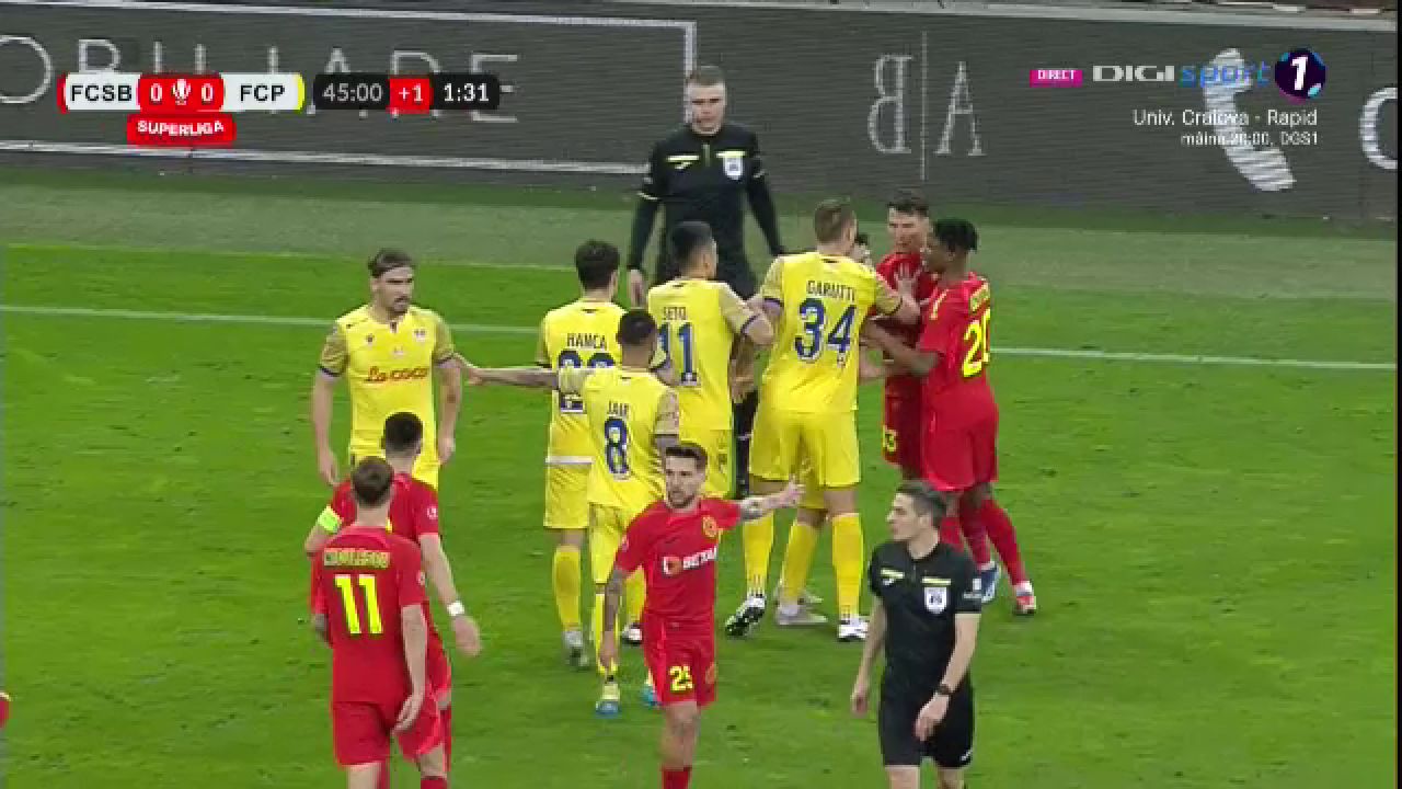 Spirite încinse pe Arena Națională! ”Centralul” a arătat două cartonașe în urma unei altercații de pe teren_15