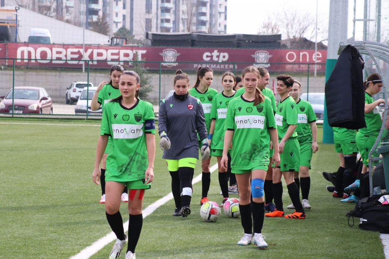 Dinamo, înfrângere cu 1-7 și ultimul loc în Liga 3! De ce spune însă antrenorul că echipa se află pe drumul cel bun_11