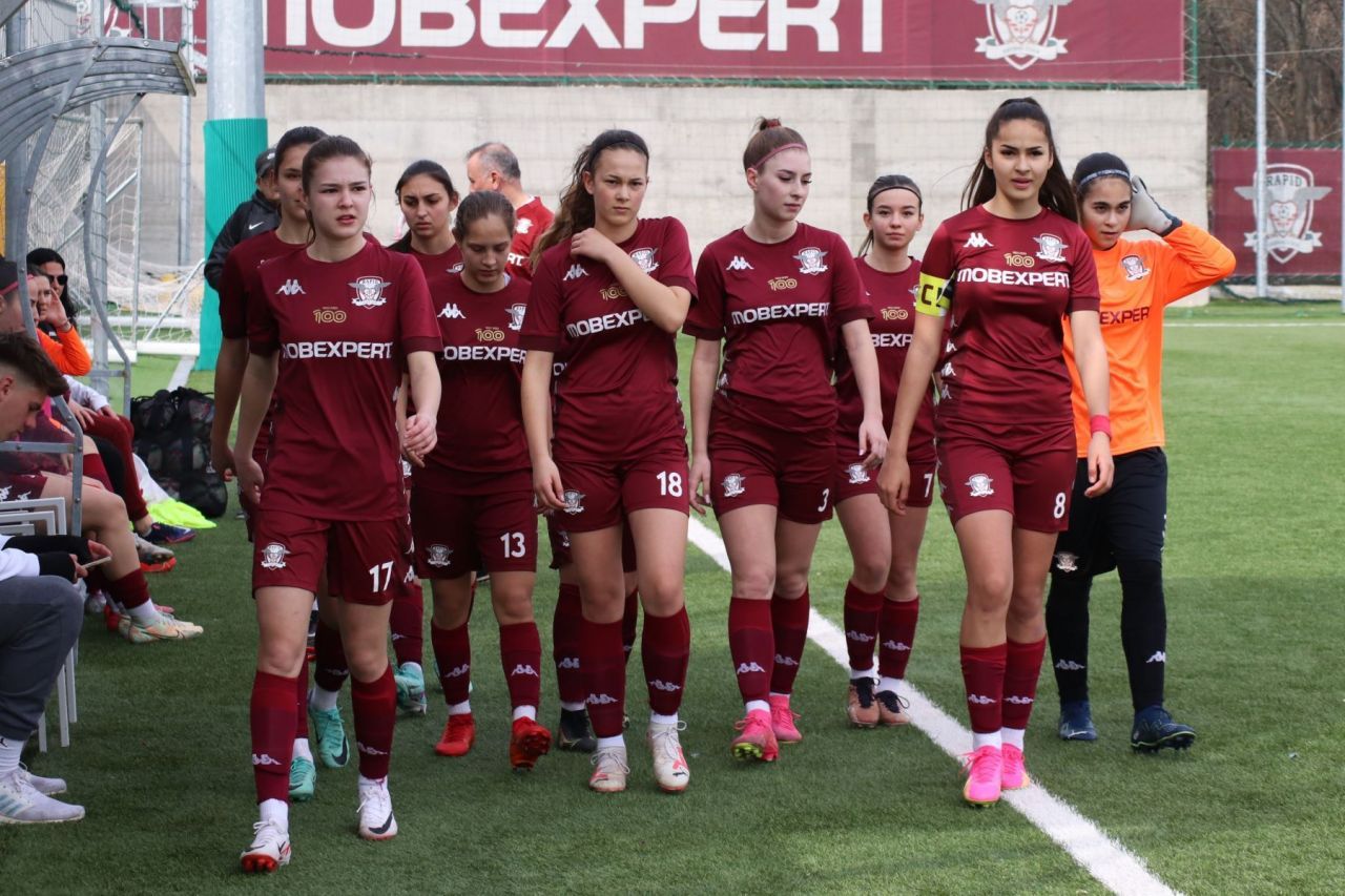 A lucrat 35 de ani ca antrenor la Rapid, acum a preluat echipa feminină: