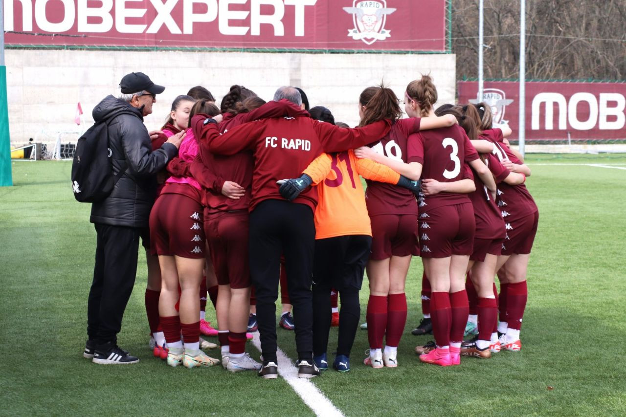 Curg ofertele pentru Laszlo Balint! Dupa Sheffield Wednesday, o echipa din Cipru se intereseaza de antrenorul de la UTA