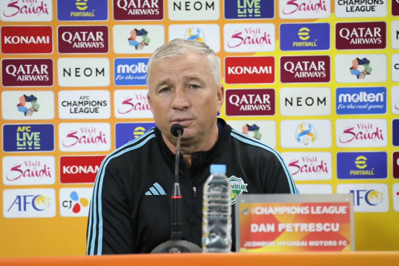 Dan Petrescu, dominat copios acasă, a luat foc după eroarea imensă și penalty-ul ratat în derby-ul Hyundai - Hyundai din Champions League!_2