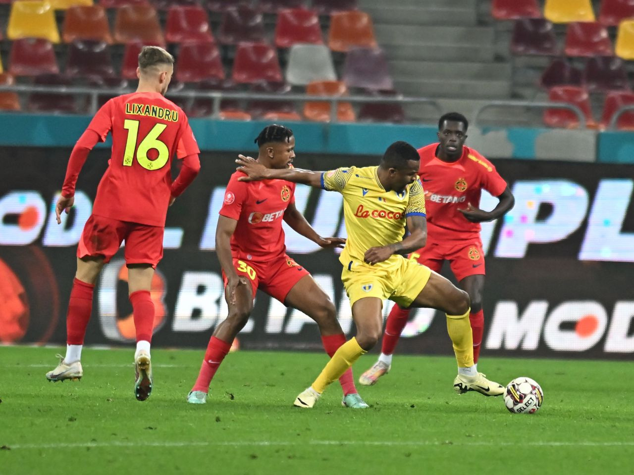 Moment emotionant la Chindia - Sepsi! Jucatorul diagnosticat cu o boala rara a inscris un super-gol! Cum s-a bucurat de reusita_19