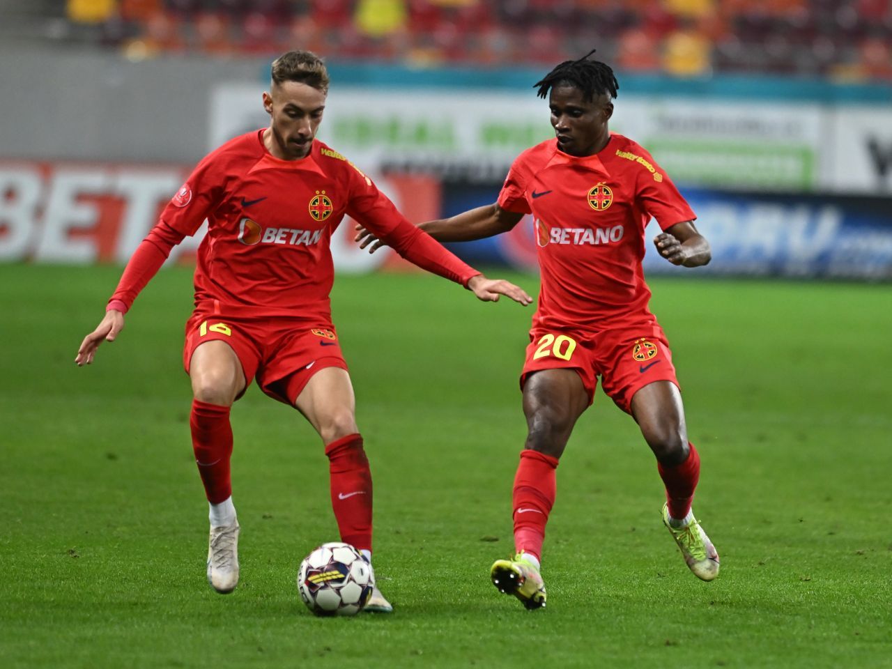 FCSB nu mai poate rata titlul nici dacă vrea. Caramavrov scrie despre lupta la câștigarea campionatului, în care Rapid și CFR au pierdut tempoul_8