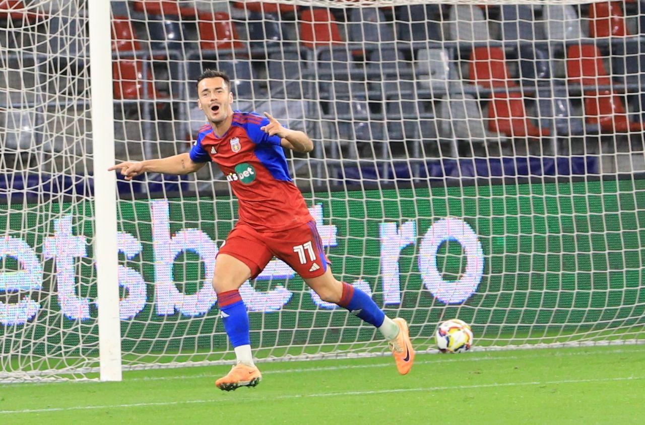 5-0 și fani de 10! Coregrafie suprarealistă a fanilor Stelei la meciul cu Pandurii: „Umbrele provoacă frică!”_6