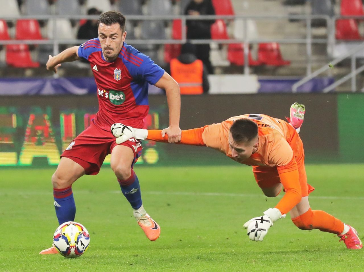„Fanii merită Steaua în Liga 1!” Spaniolii din Ghencea, dați pe spate după show-ul din Peluza Sud: „Incredibil!”_3
