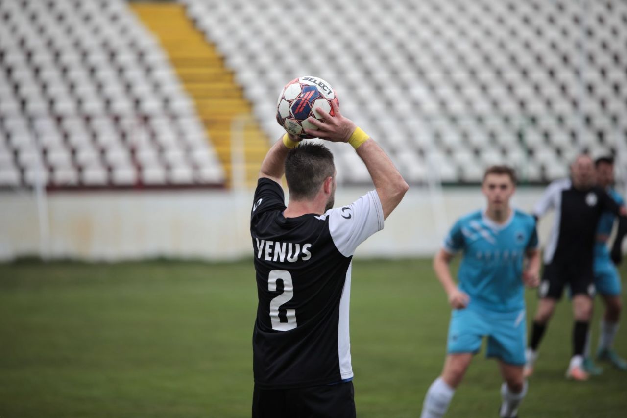Cum s-a descurcat singura echipă românească de fotbal care mai joacă în cupele europene în acest sezon_25