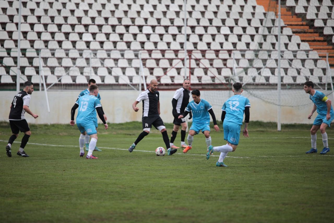 Cum s-a descurcat singura echipă românească de fotbal care mai joacă în cupele europene în acest sezon_34