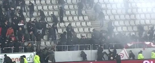 Bătaie pe teren chiar înainte de Dinamo - UTA! Jandarmii au intervenit_7