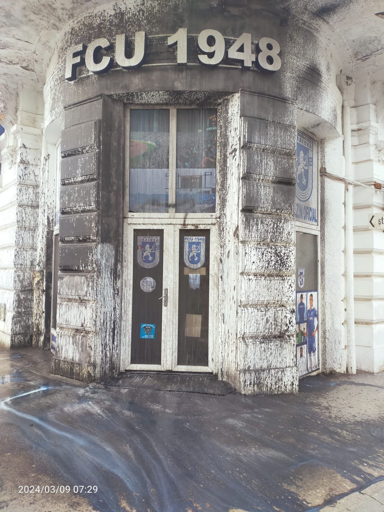 Sediul FCU Craiova, vandalizat cu o zi înainte de derby-ul Olteniei_12