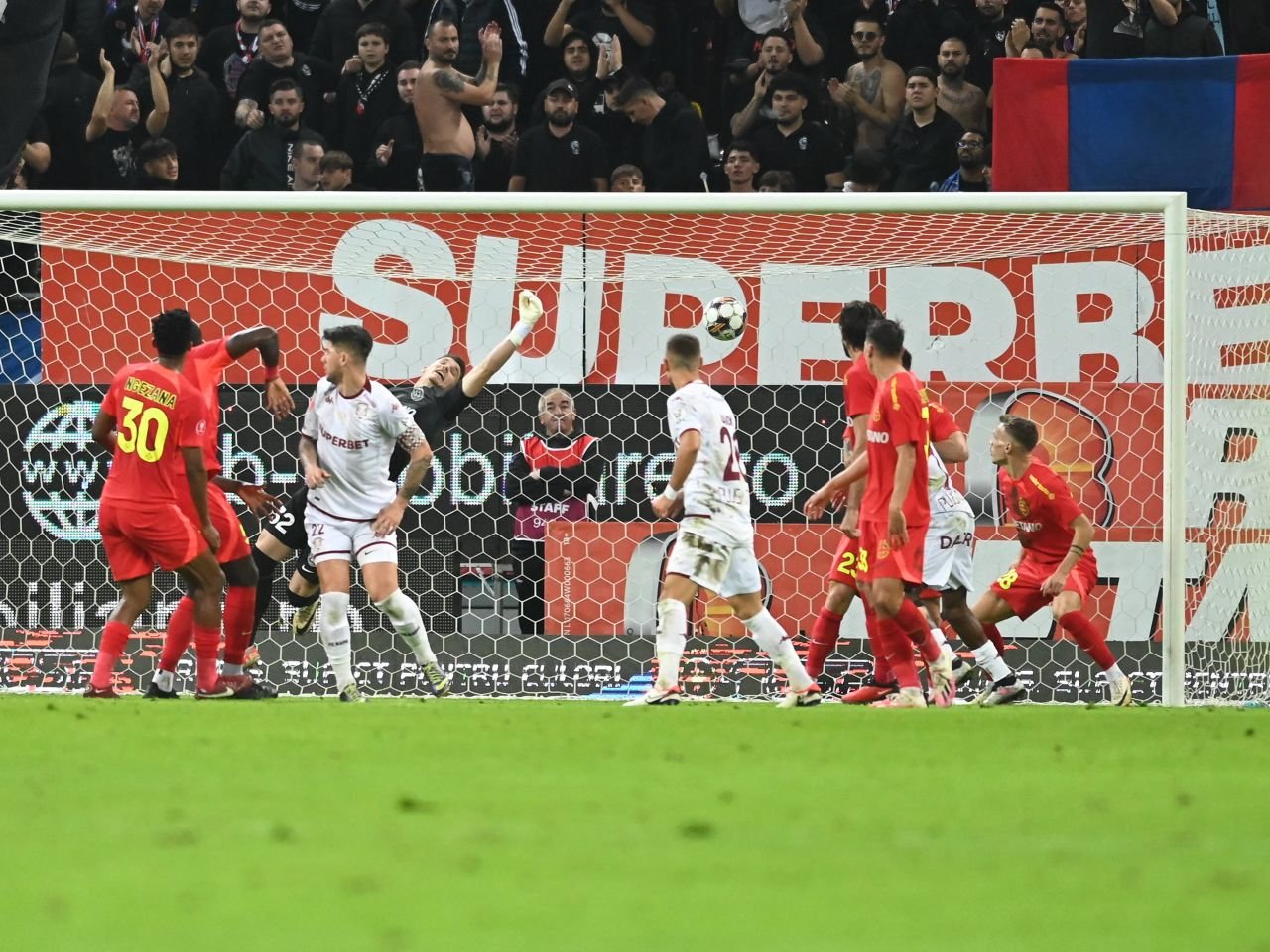 Doliu in fotbalul din Romania! Fostul antrenor al echipie nationale de fotbal pe plaja a murit