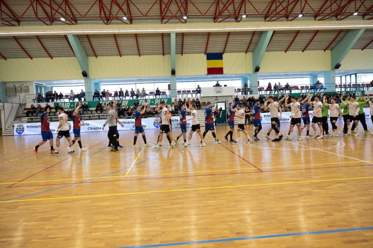 Dinamo - Steaua 42-26 în ”Eternul derby” al handbalului românesc! Cine este ”dulăul” care a înscris 15 goluri_3