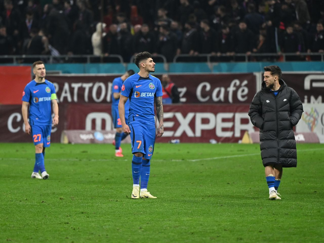 Bătălia pentru titlu, aruncată &icirc;n aer! Reacția lui Florinel Coman&nbsp;