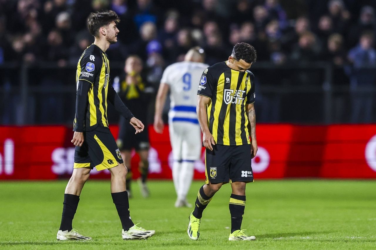 Adrian Mazilu, etapa și banca! Vârful de 3,5 milioane de euro e rezervă eternă și rămâne cu cele 4 minute de la debutul pentru Vitesse Arnhem_9