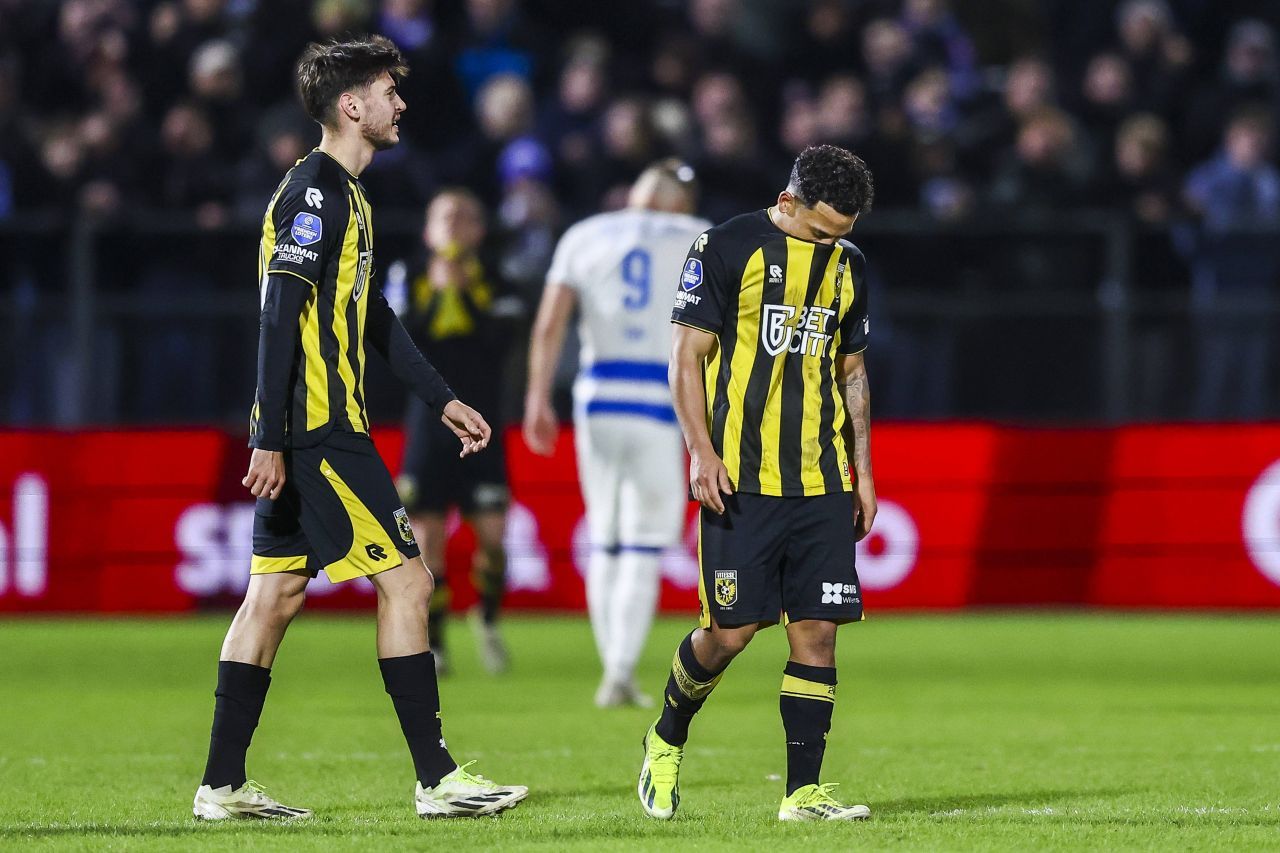 Adrian Mazilu, etapa și banca! Vârful de 3,5 milioane de euro e rezervă eternă și rămâne cu cele 4 minute de la debutul pentru Vitesse Arnhem_9