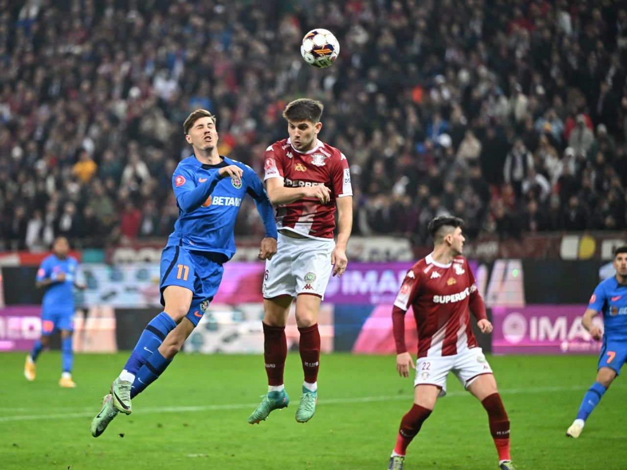 Așa s-a ajuns la umilința din derby. Cinci dueluri-cheie care au decis Rapid - FCSB 4-0_6