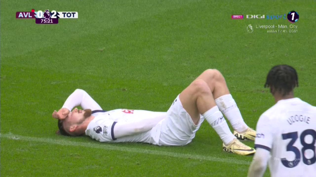 Sub centură! Radu Drăgușin a încasat o lovitură zdravănă în Aston Villa - Tottenham și s-a trântit pe gazon_3