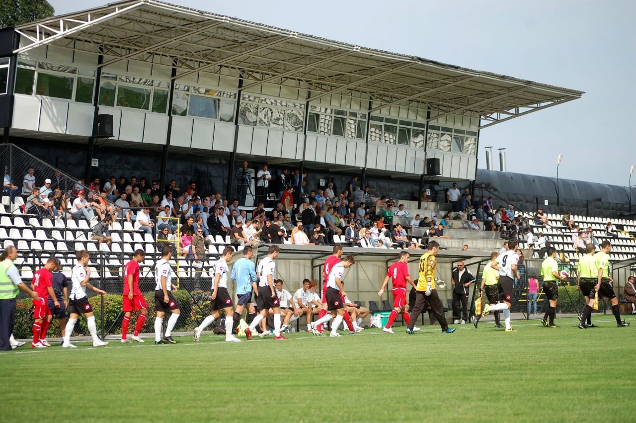 Cum arată acum Stadionul Regie, unde au făcut spectacol Gică Hagi, Mircea Sandu și